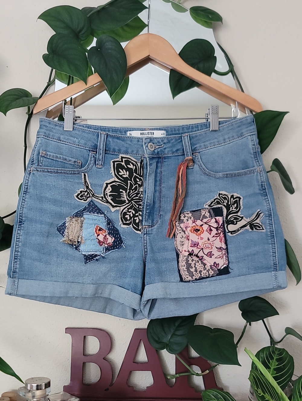 Upcycled Boro Patchwork Boho Hippie Denim Curvy High-Rise Stretch Shorts 14/32